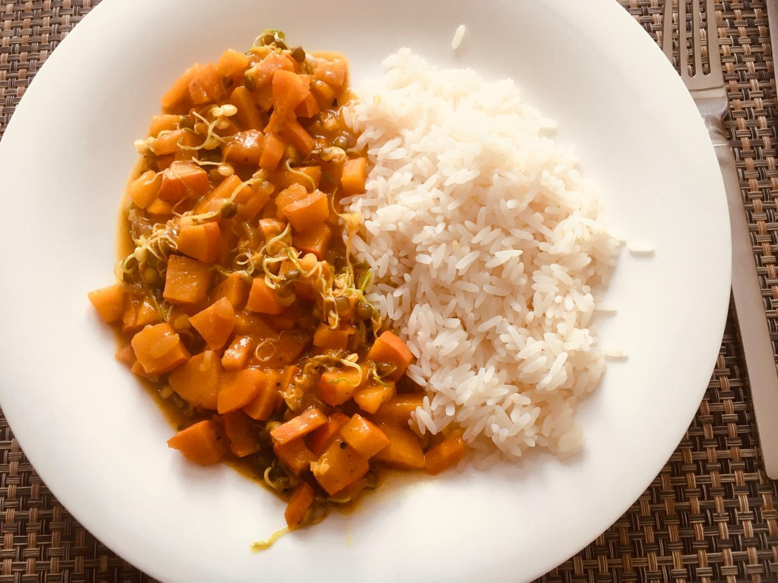 Kürbiscurry mit Linsensprossen 🎃